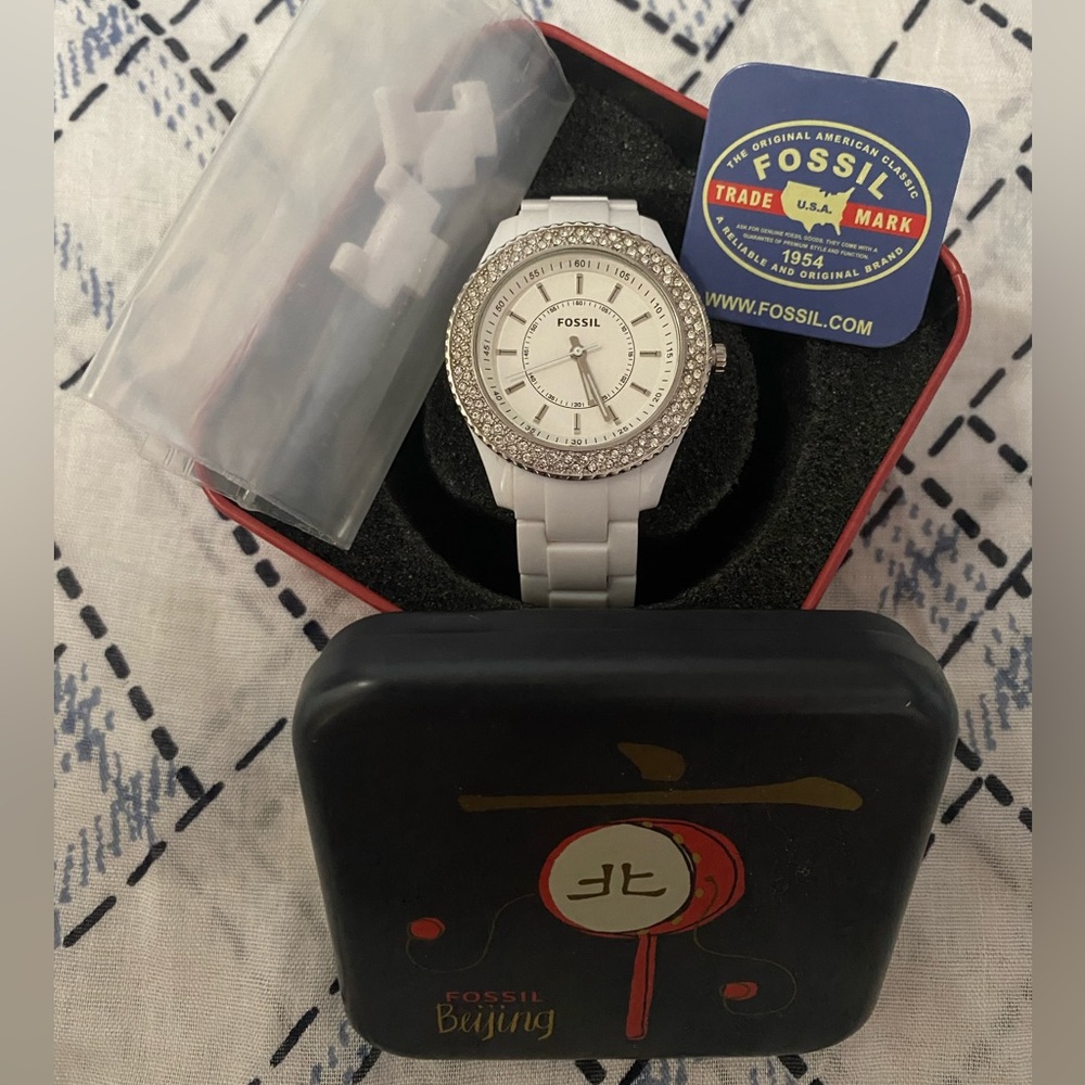 Fossil Resin Analog Watch - ES-2444 - White Tone Quartz